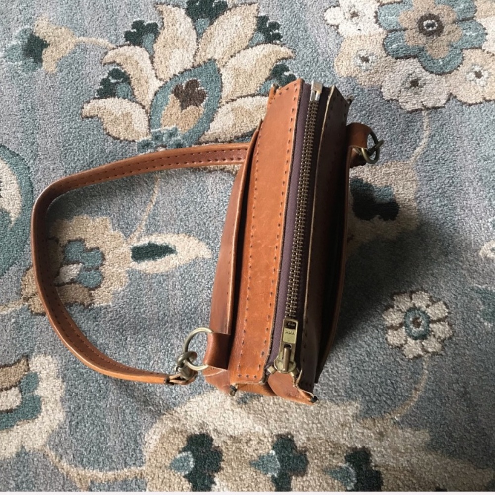 Vintage Leather Purse - Picture 3 of 7